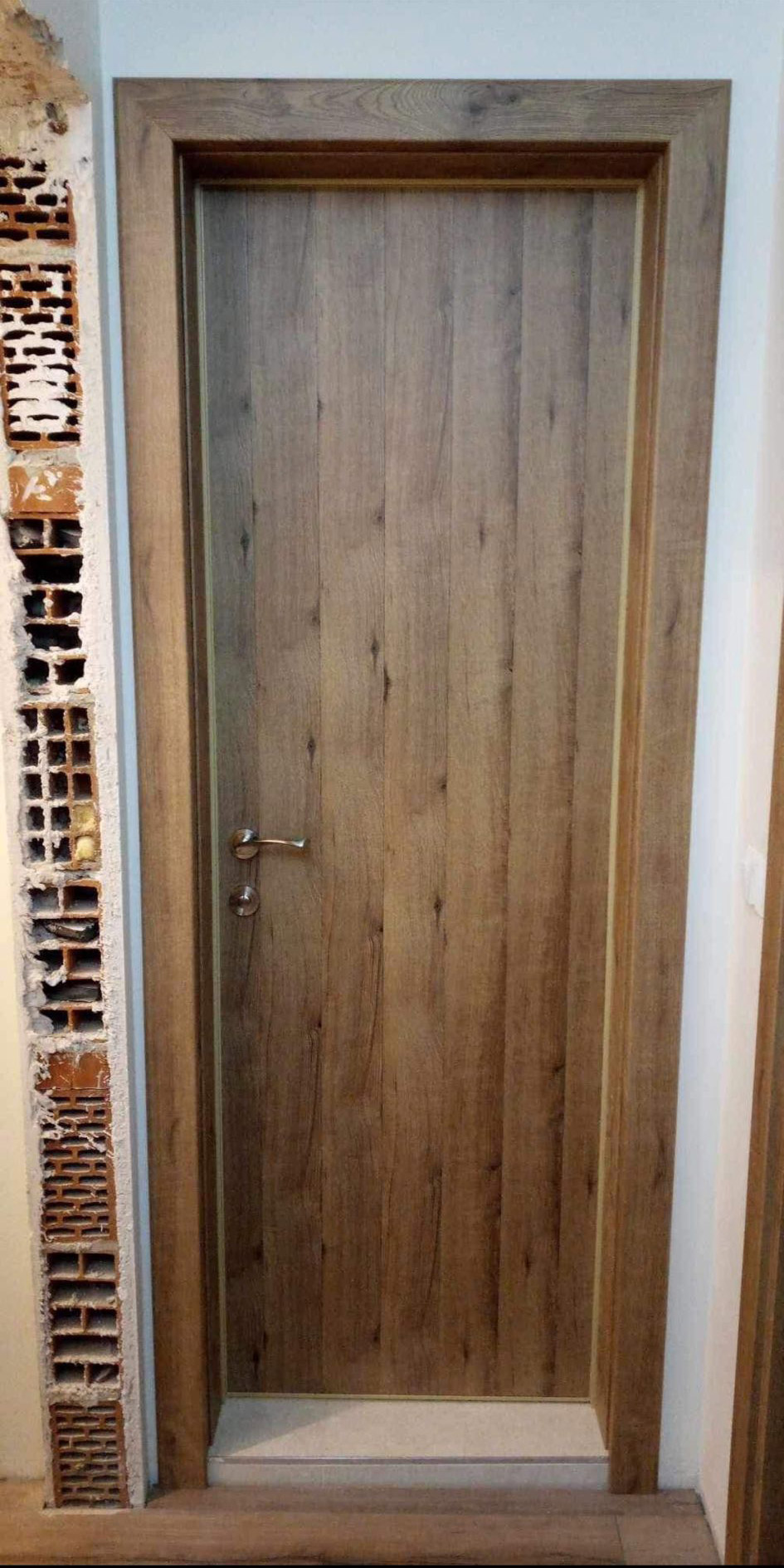 Kombine banyo kapısı Мерджан